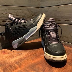 Jordan flight 9.5 black cool gray white youth size 6.5 woman 8